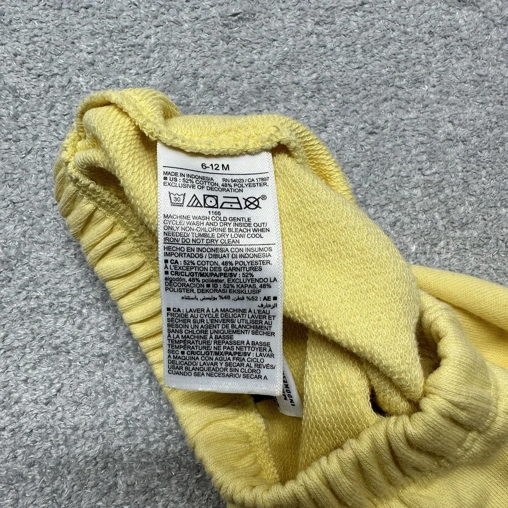 Old Navy Girls Baby 6-12 Months Yellow Hoodie‎ And Pants